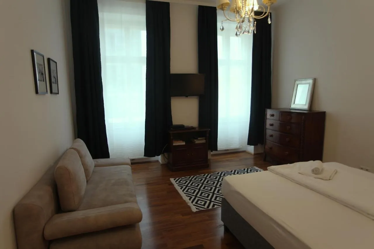 Casa Nostra - Ausgefallene Wohnung Am Augarten Viena